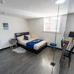 Equipped Studios Next To Uob And Qe And Close To City!
