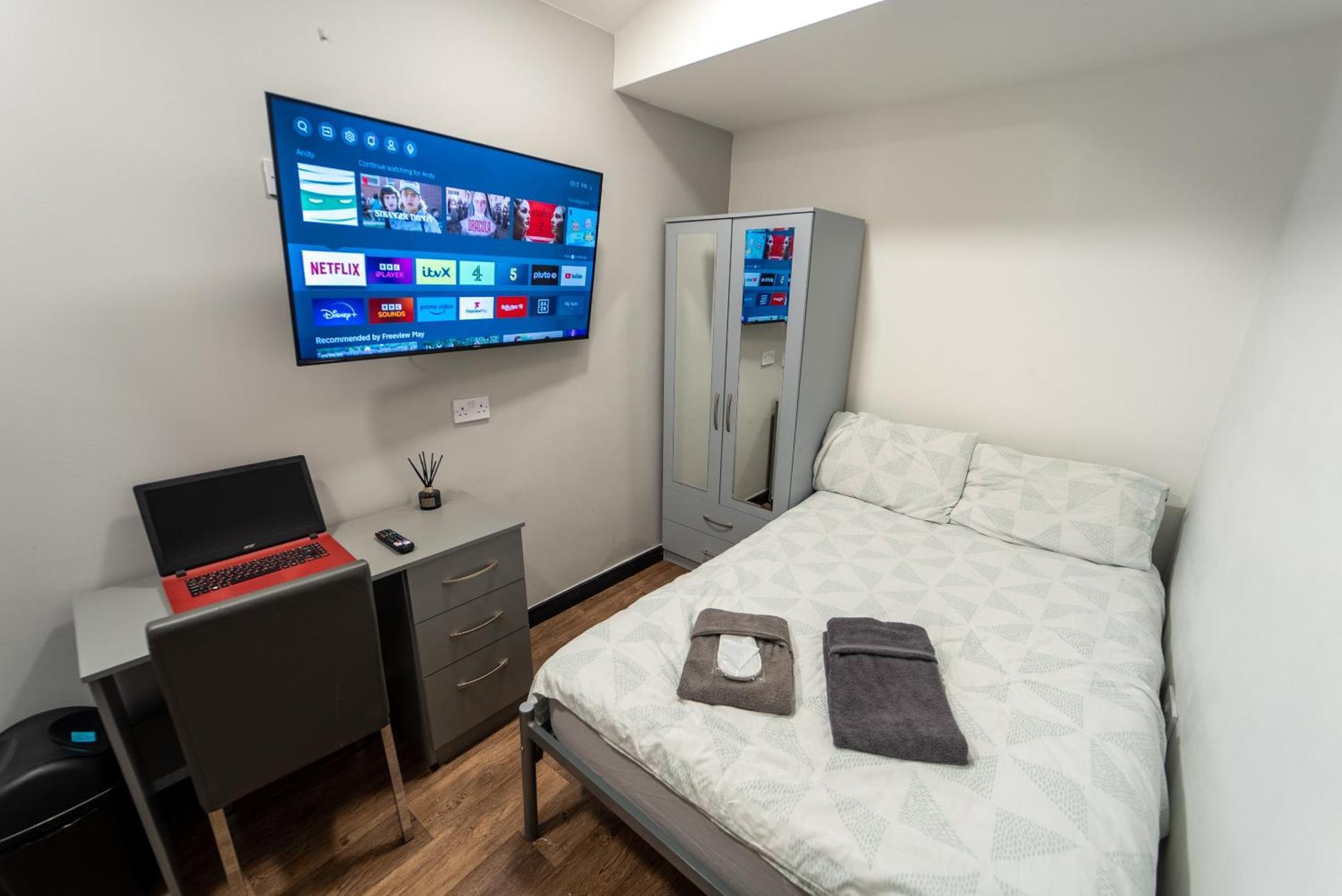 Equipped Next To Uob And Qe And Close To City! Apartment Birmingham