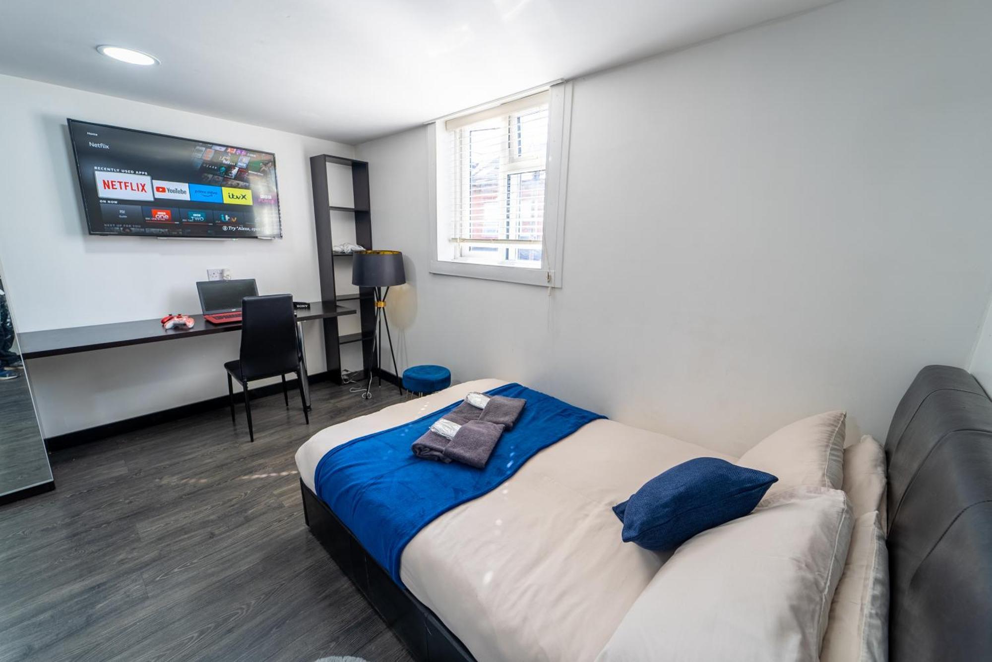 Equipped Next To Uob And Qe And Close To City! Birmingham